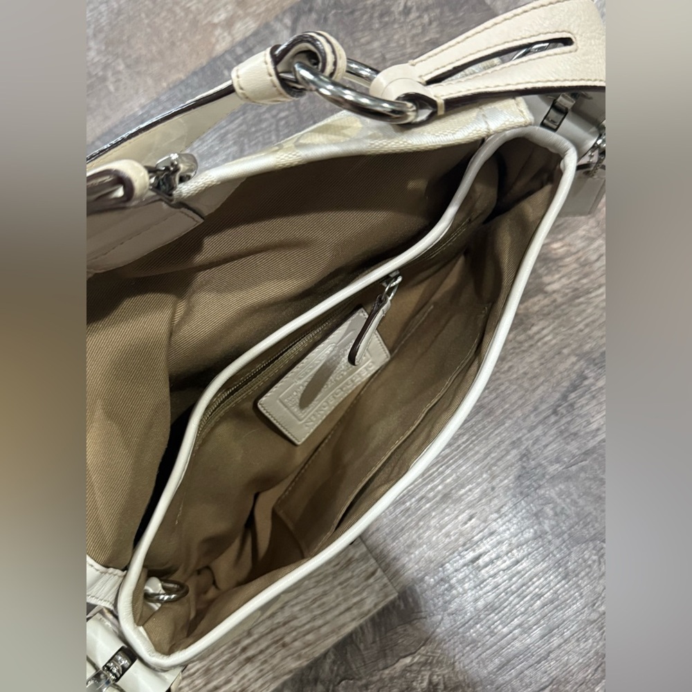 Coach Vintage Cream Shoulder Bag - Picture 11 of 12